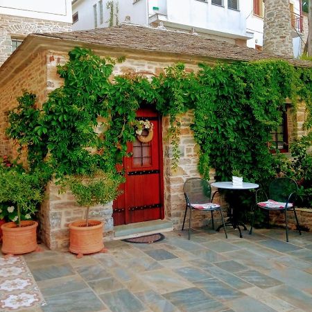 Xenonas Ton Chromaton Hotel Lafkos Exterior photo