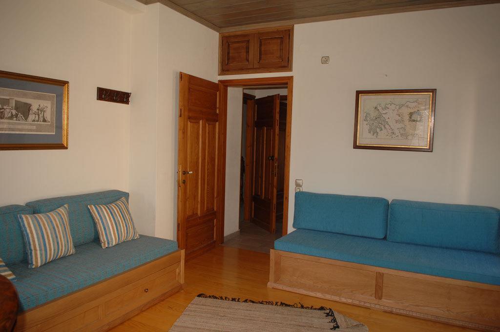 Xenonas Ton Chromaton Hotel Lafkos Exterior photo