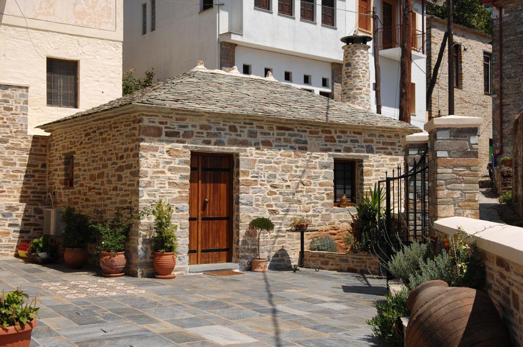 Xenonas Ton Chromaton Hotel Lafkos Exterior photo